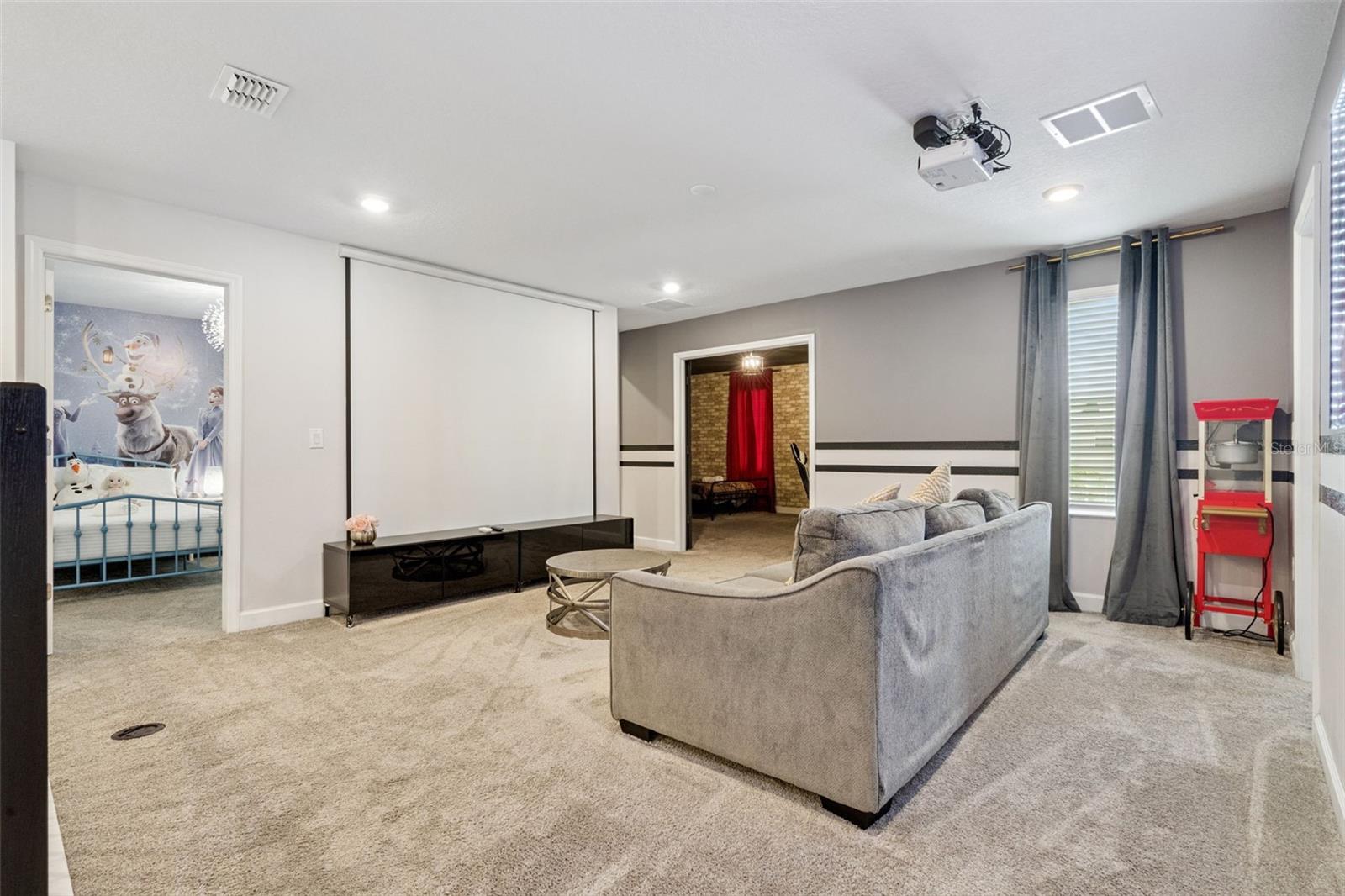 COVE AT STOREY LAKE III - Residential