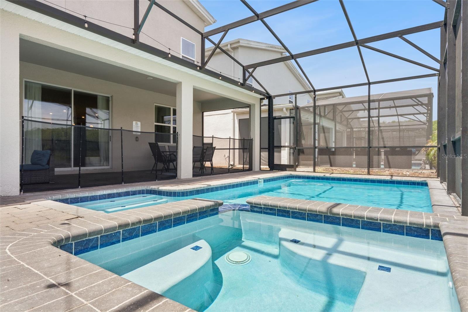 COVE AT STOREY LAKE III - Residential