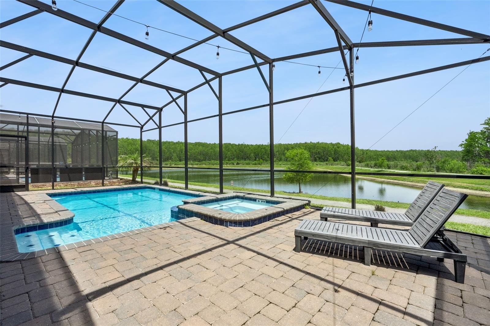COVE AT STOREY LAKE III - Residential