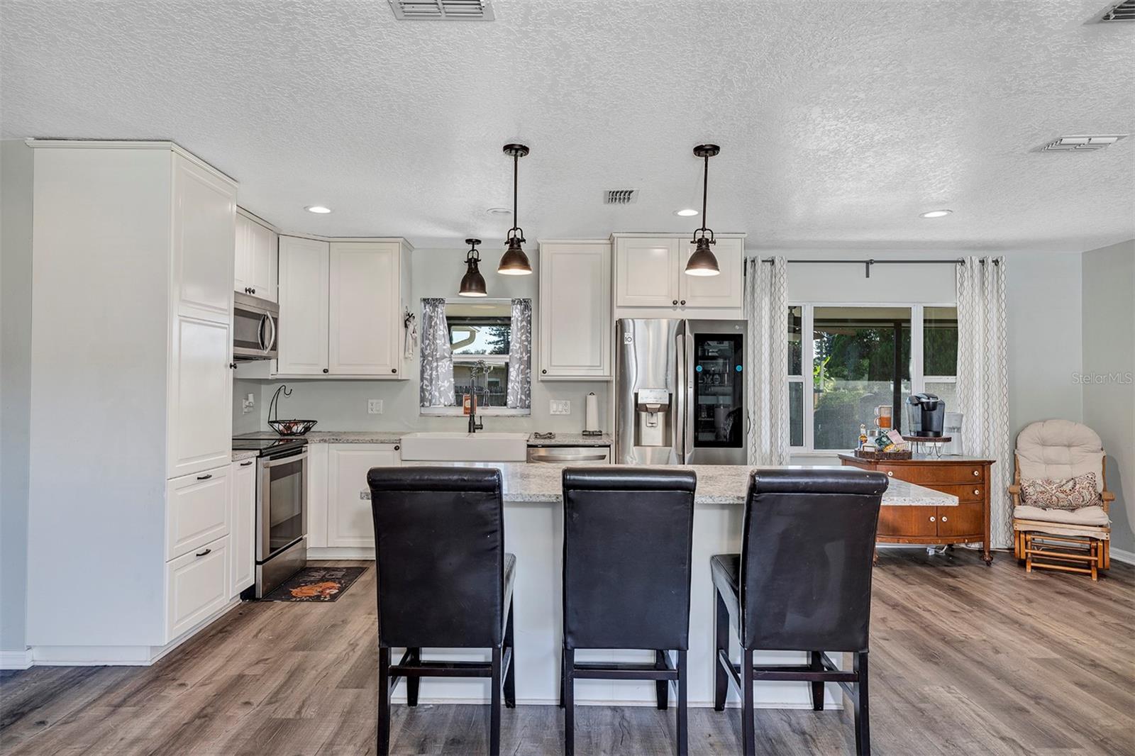 4146 THOMASSA COURT