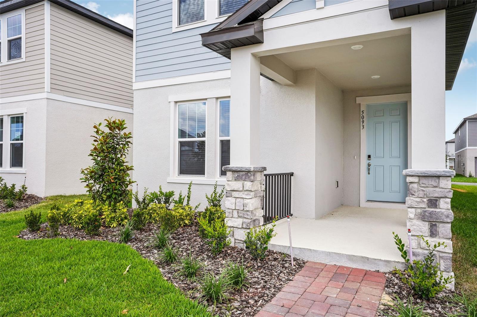 5093 RAILROAD VINE ALLEY