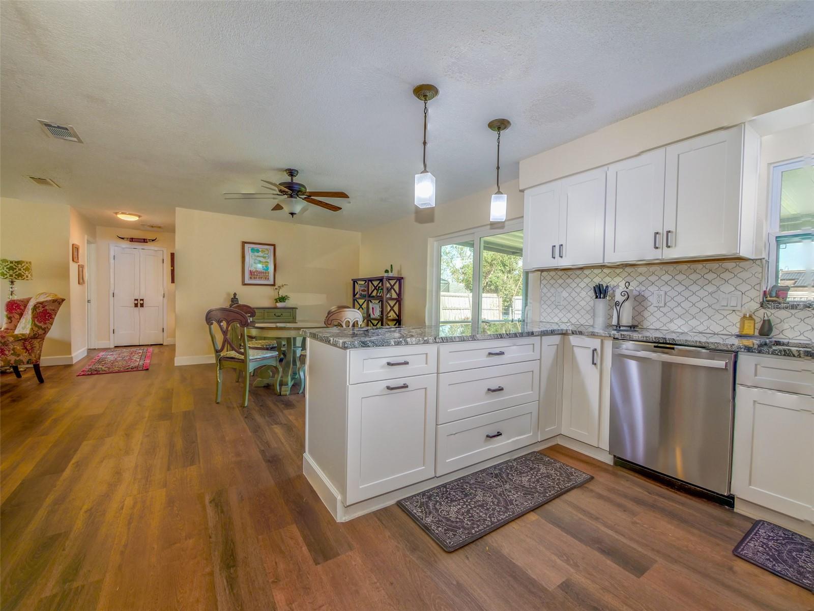 DOVER ESTATES SECOND ADD - Residential