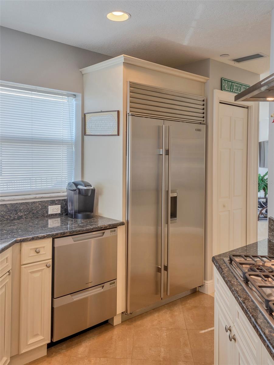 CHATEAU ON WHITE SANDS CONDO - Residential