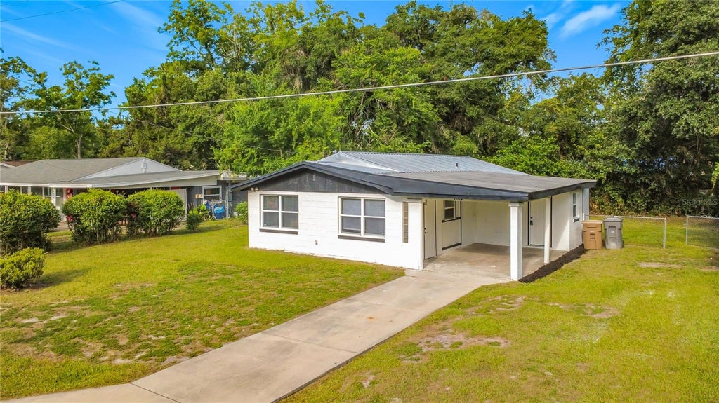 Photo of 1504 NW 19th Court, Ocala, FL 34475 (MLS # O6422235)