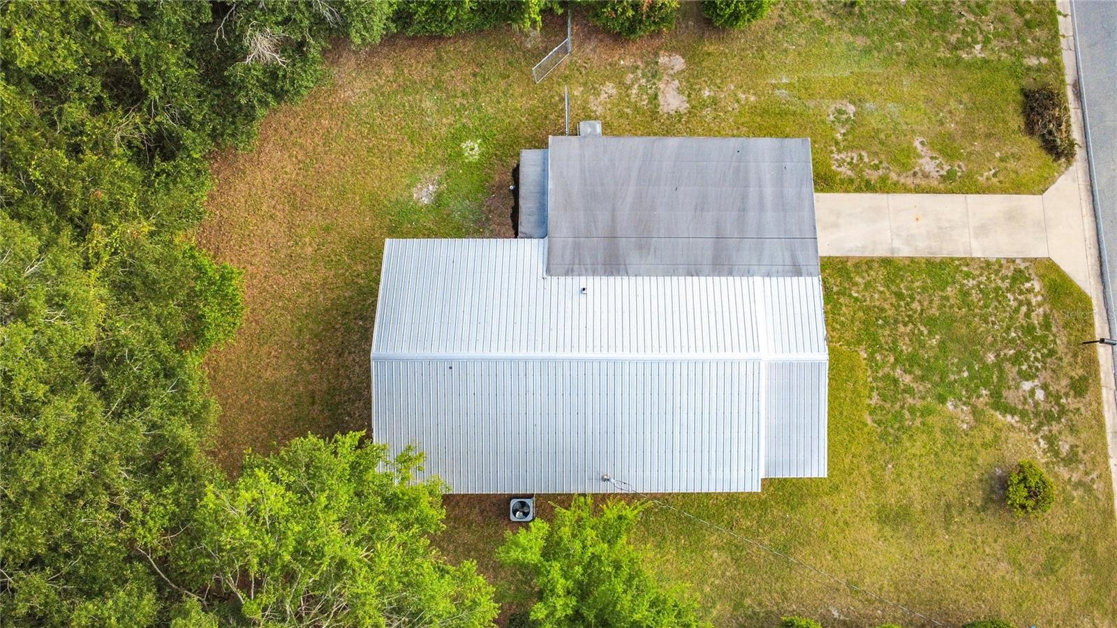 1504 NW 19TH COURT