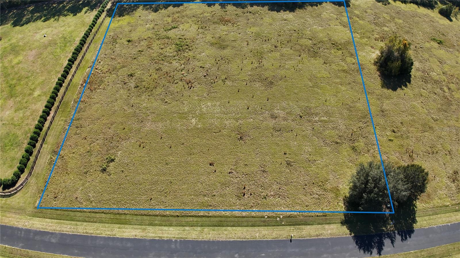 HUNTERDON HAMLET UN 01 - Land