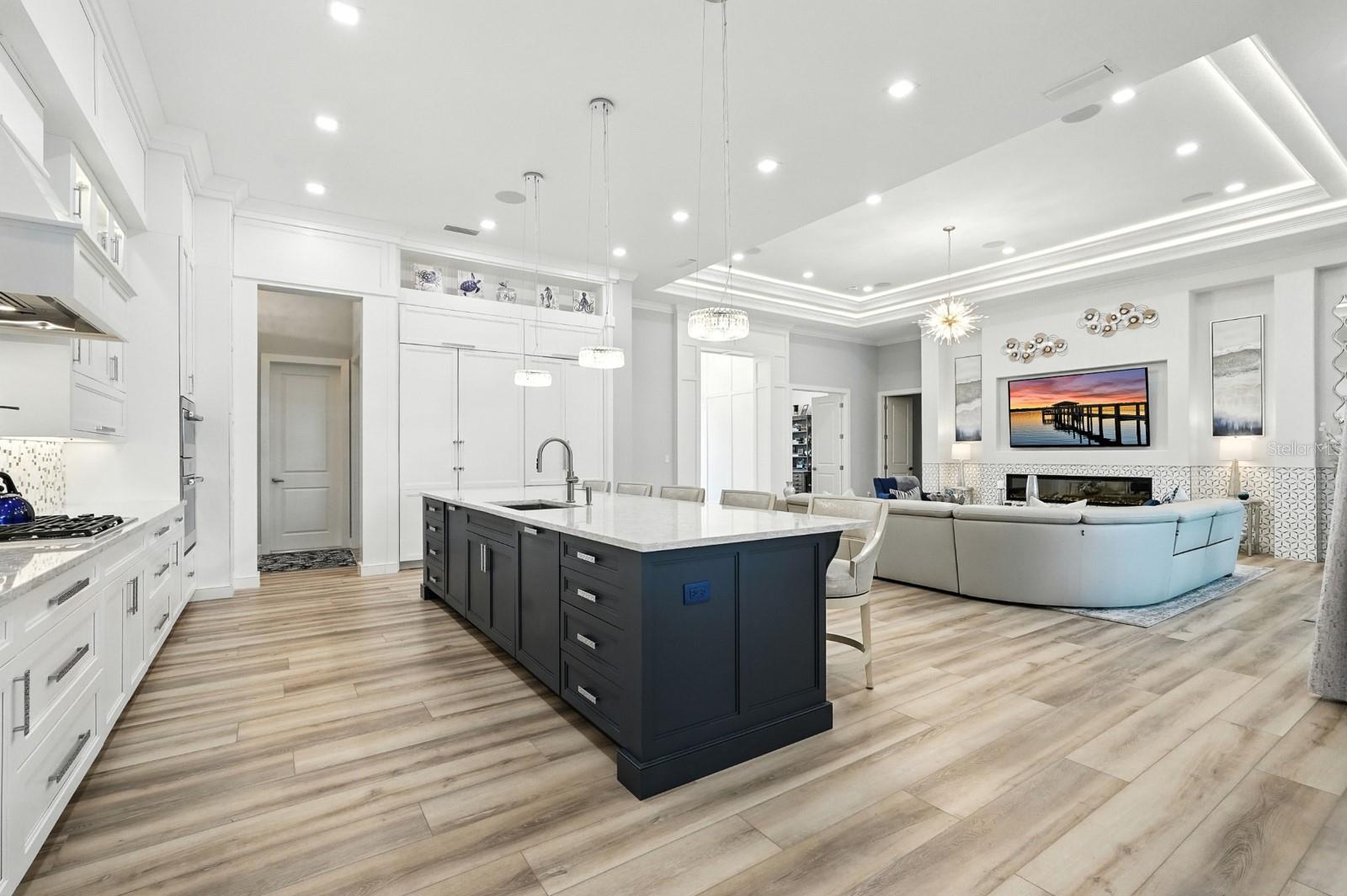 ISLAND ESTATES SUB - Residential