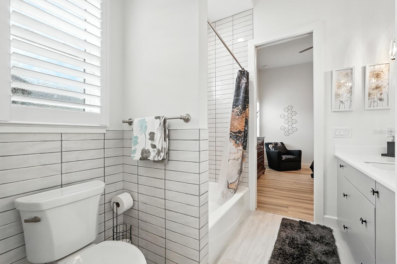 ISLAND ESTATES SUB - Residential