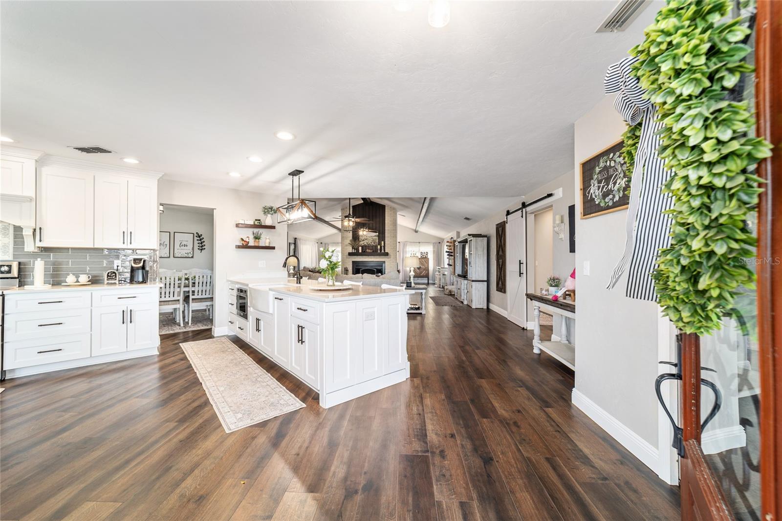 MEADOWLANDS - Residential