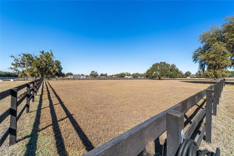 Tiny photo for 680 NE 120th Street, Ocala, FL 34479 (MLS # OM717694)