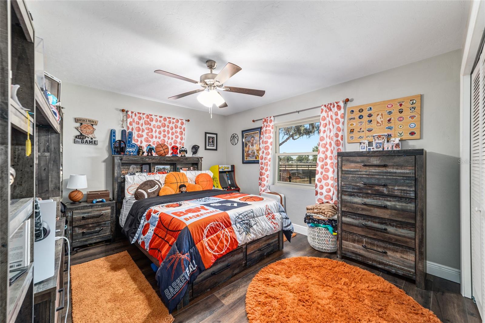 MEADOWLANDS - Residential