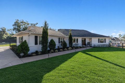 Tiny photo for 680 NE 120th Street, Ocala, FL 34479 (MLS # OM717694)