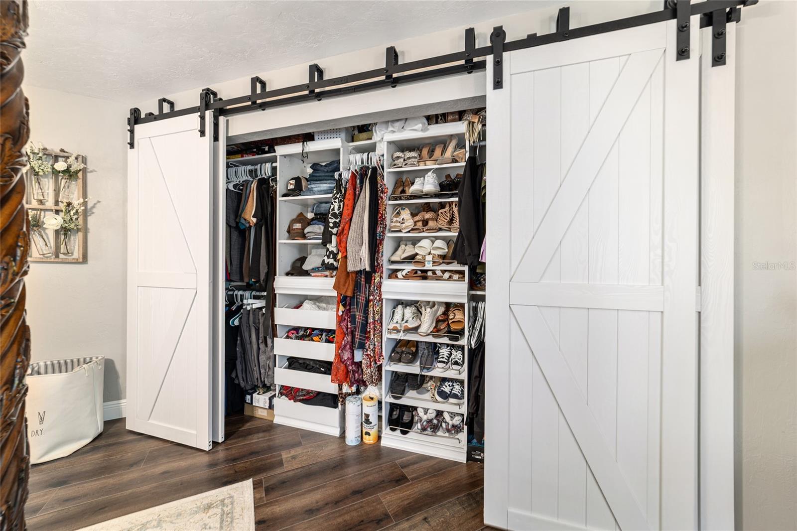 MEADOWLANDS - Residential