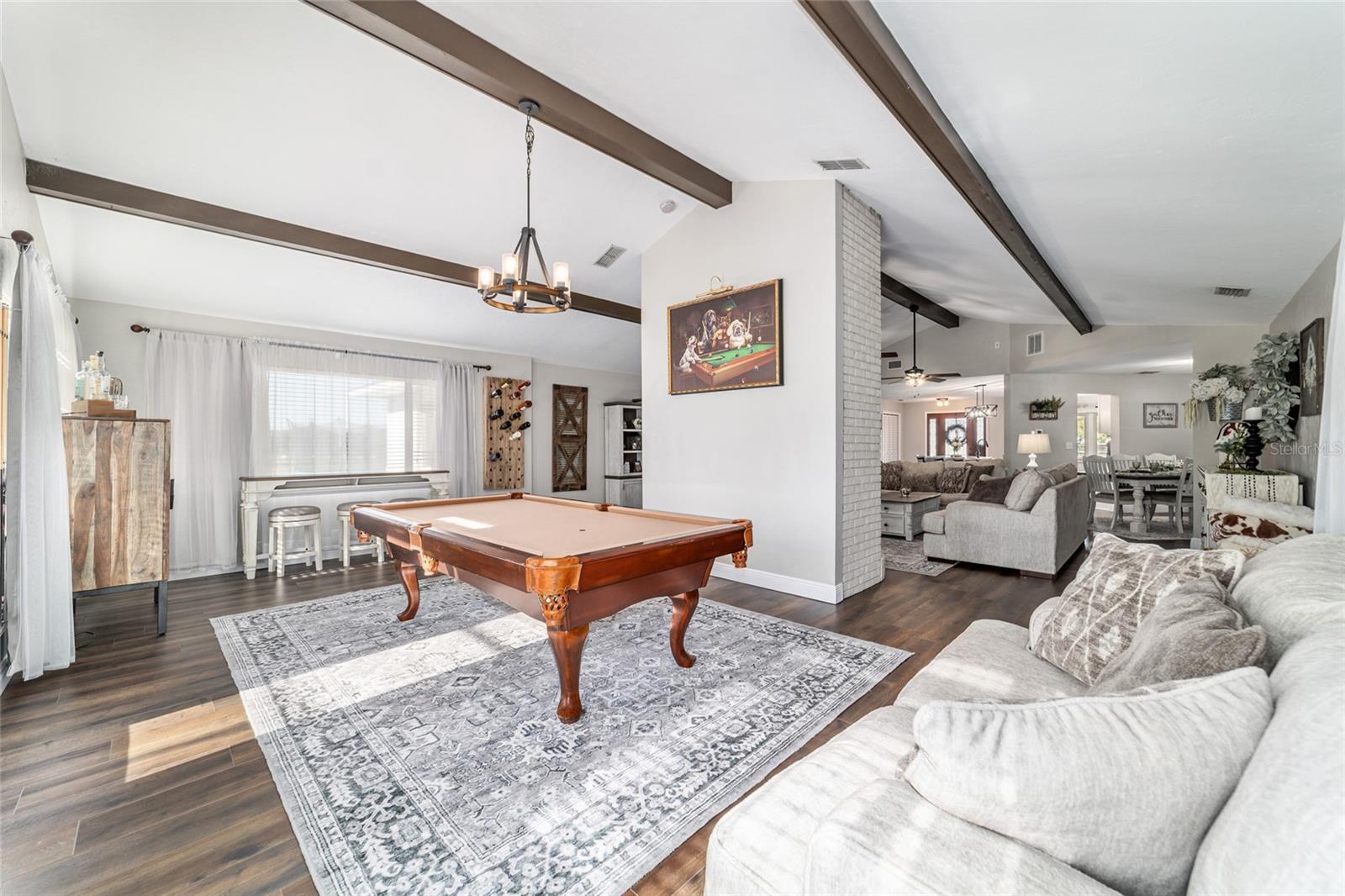 MEADOWLANDS - Residential