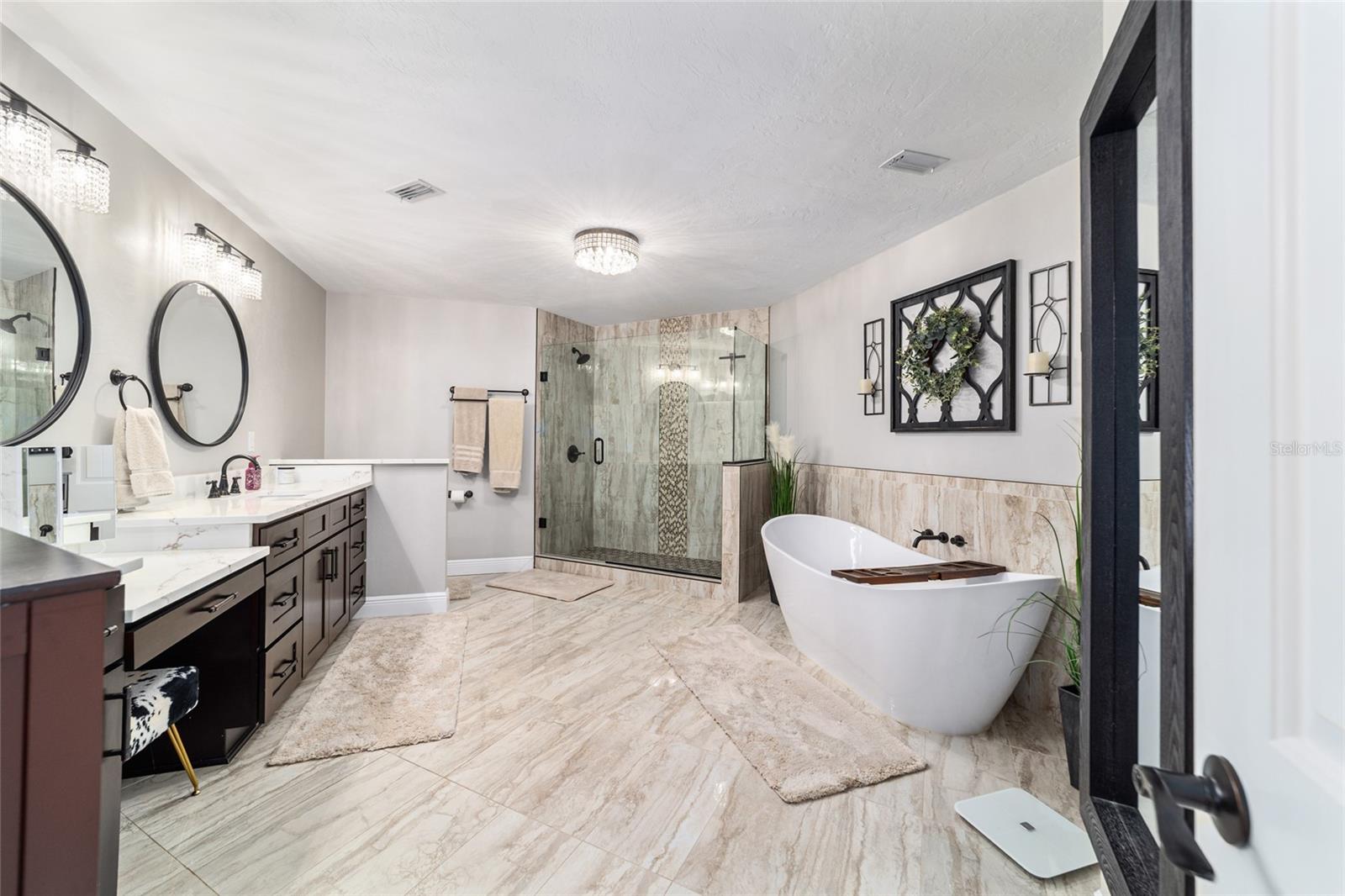 MEADOWLANDS - Residential