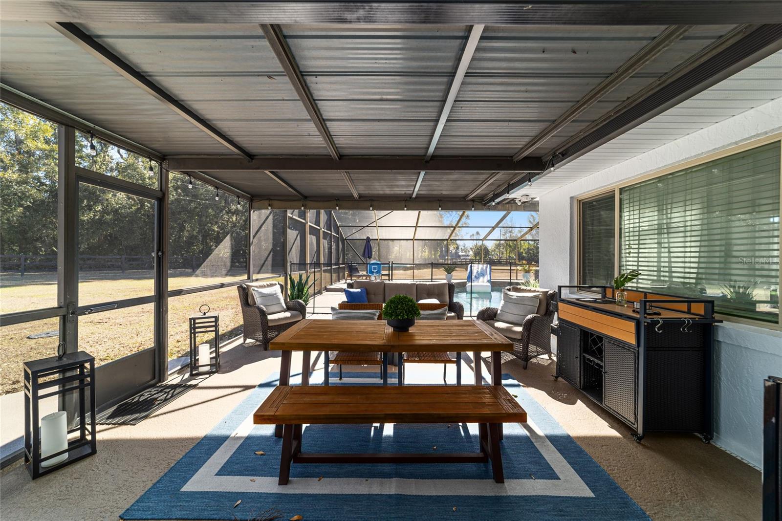 MEADOWLANDS - Residential