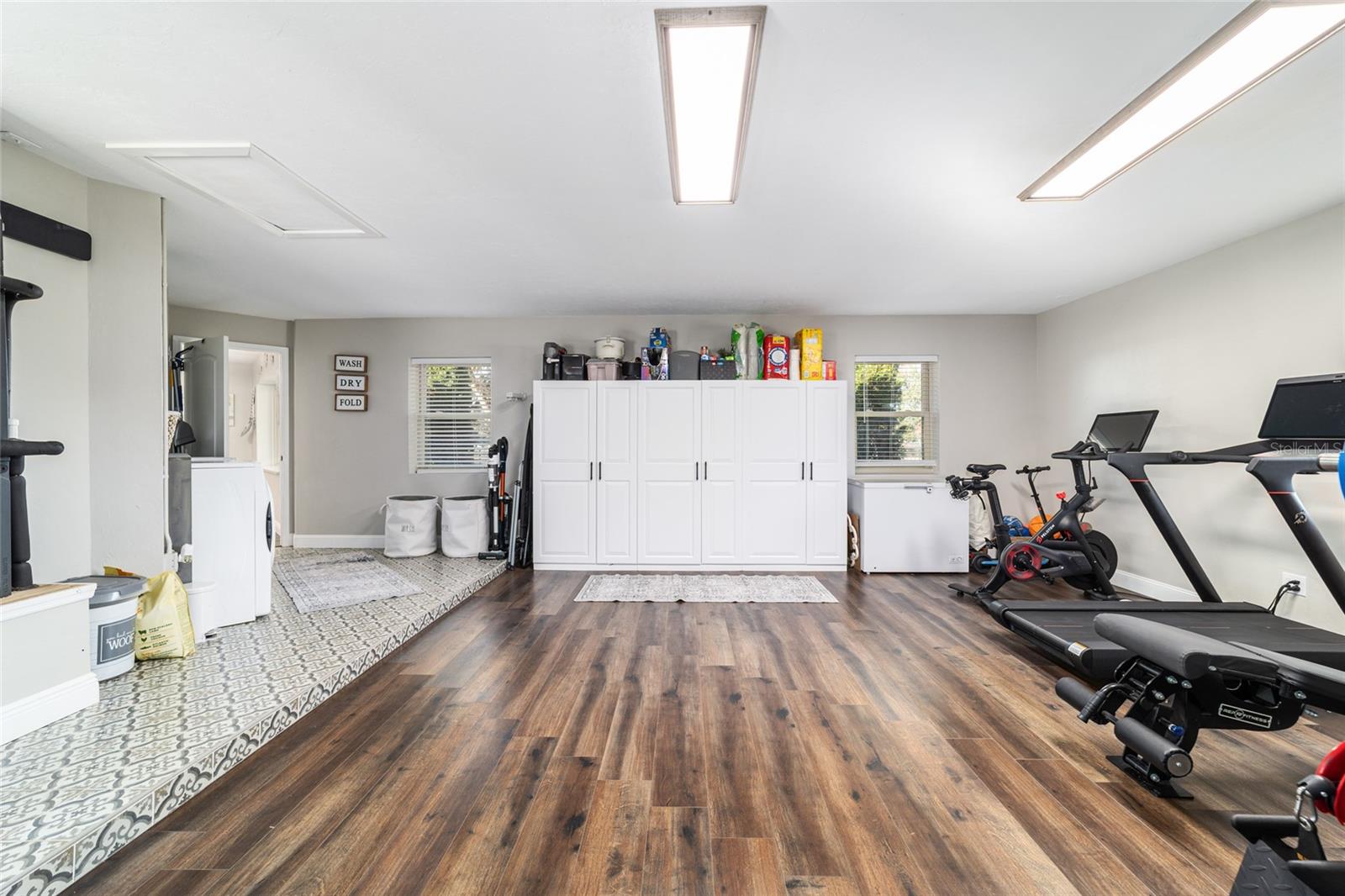 MEADOWLANDS - Residential