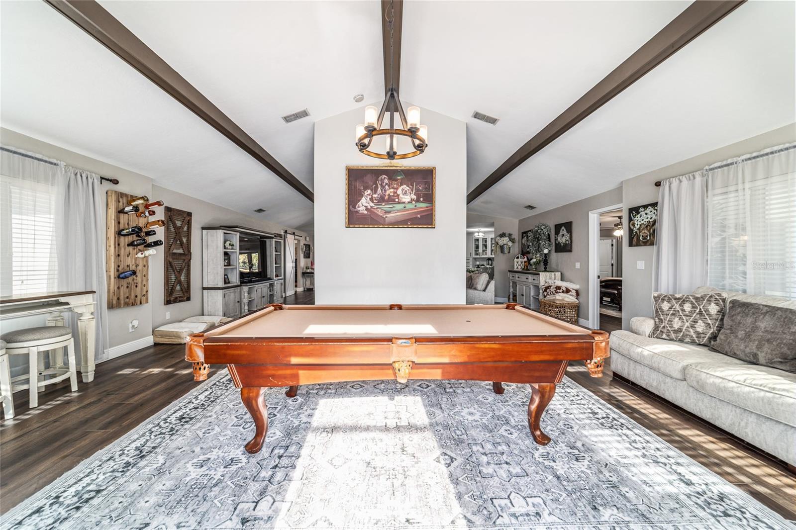 MEADOWLANDS - Residential