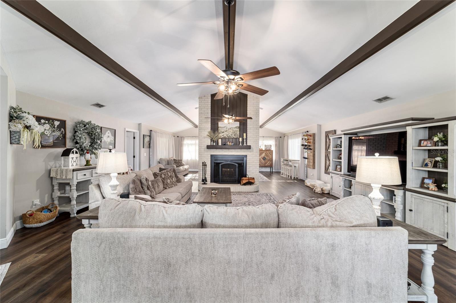 MEADOWLANDS - Residential