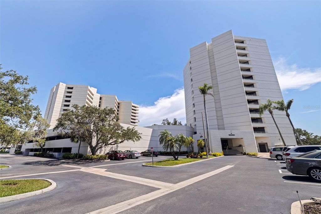 Photo of 5950 Pelican Bay Plaza S #202, Gulfport, FL 33707 (MLS # TB8412429)