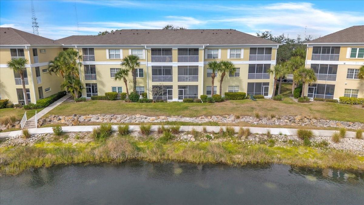WATERSIDE CLUB I AT HERITAGE OAK PARK - Residential