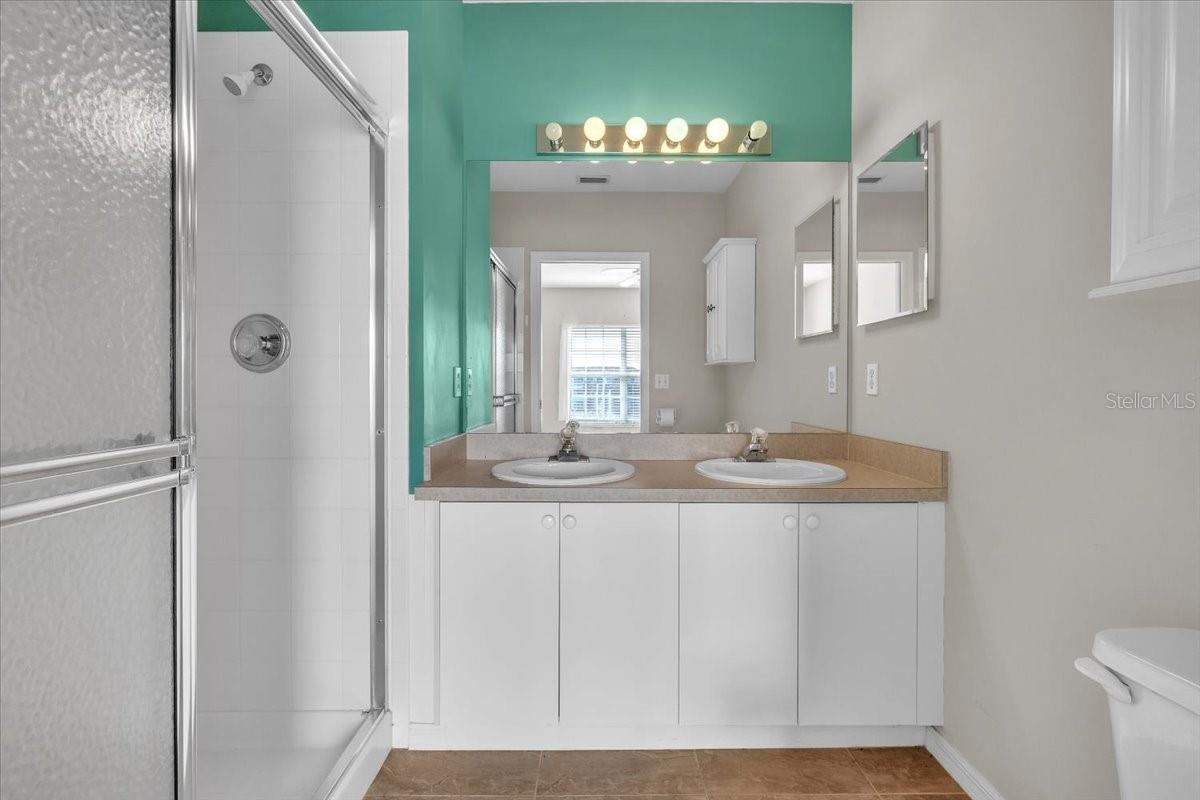 WATERSIDE CLUB I AT HERITAGE OAK PARK - Residential