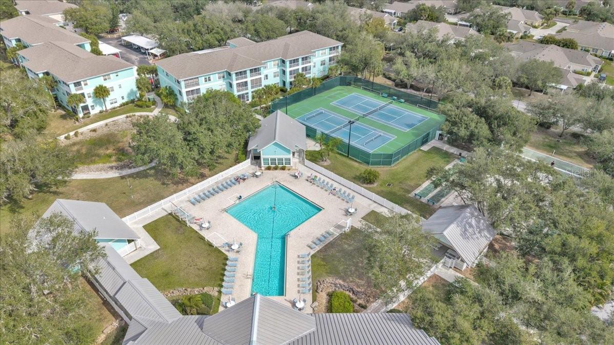 WATERSIDE CLUB I AT HERITAGE OAK PARK - Residential