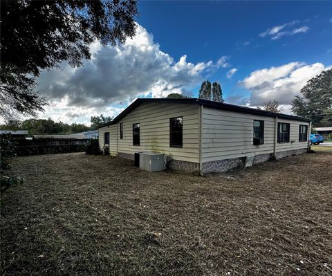 A home in BELLEVIEW