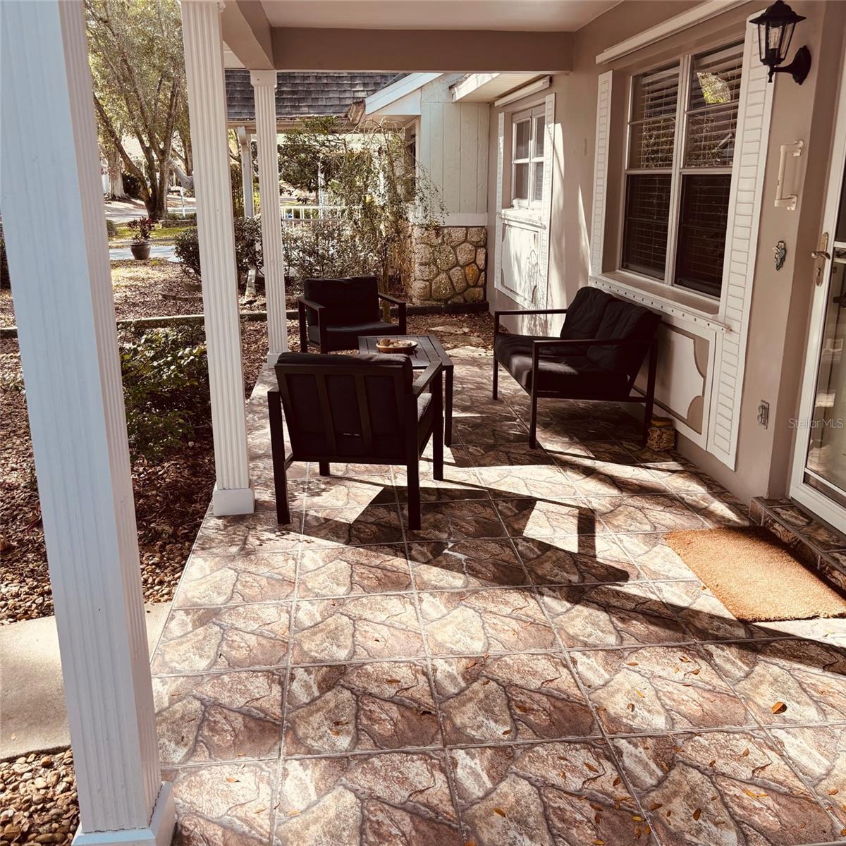 CIRCLE SQUARE WOODS - Residential