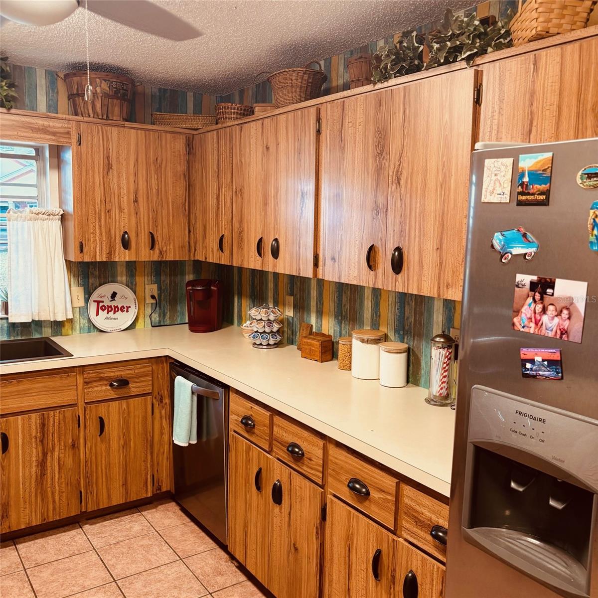 CIRCLE SQUARE WOODS - Residential