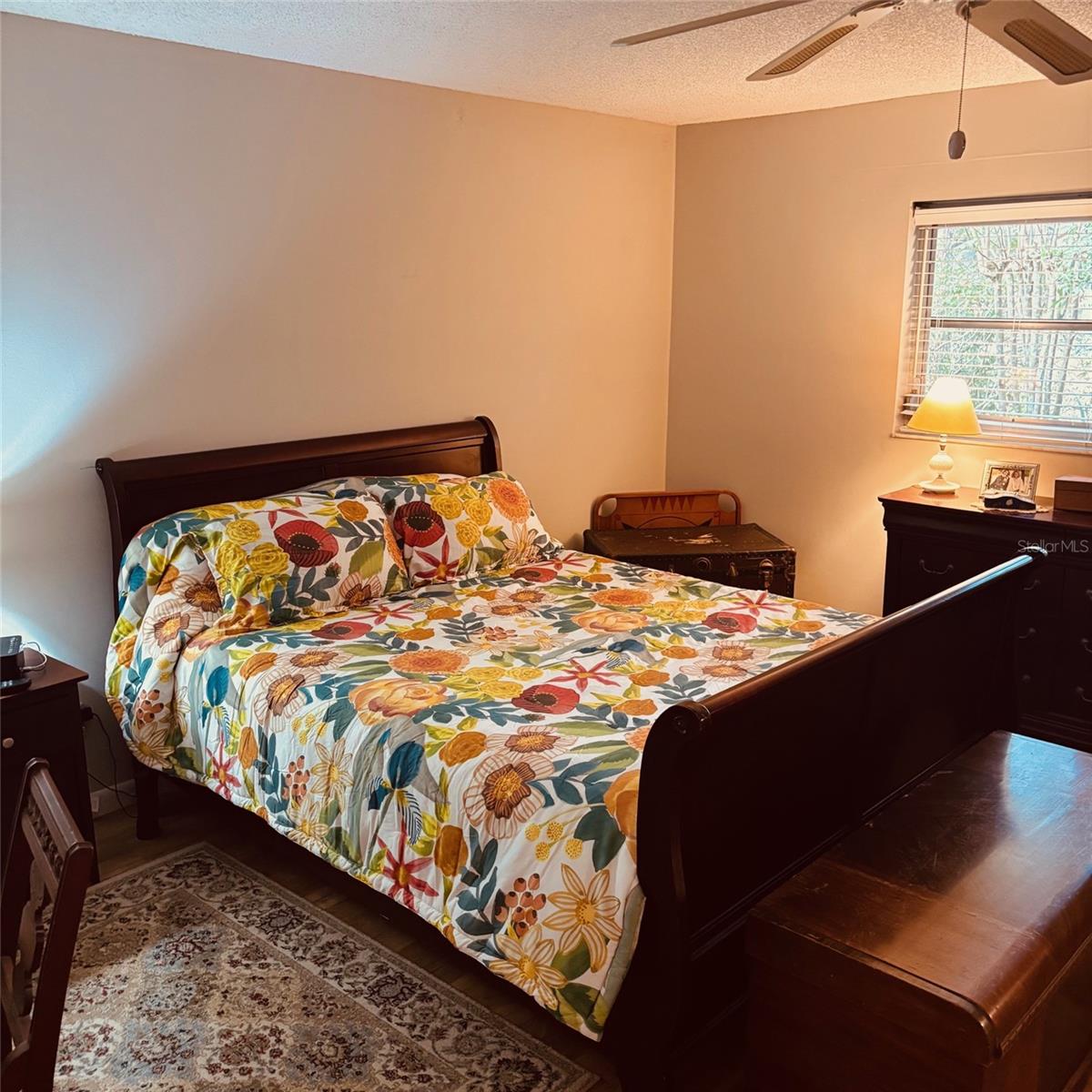 CIRCLE SQUARE WOODS - Residential