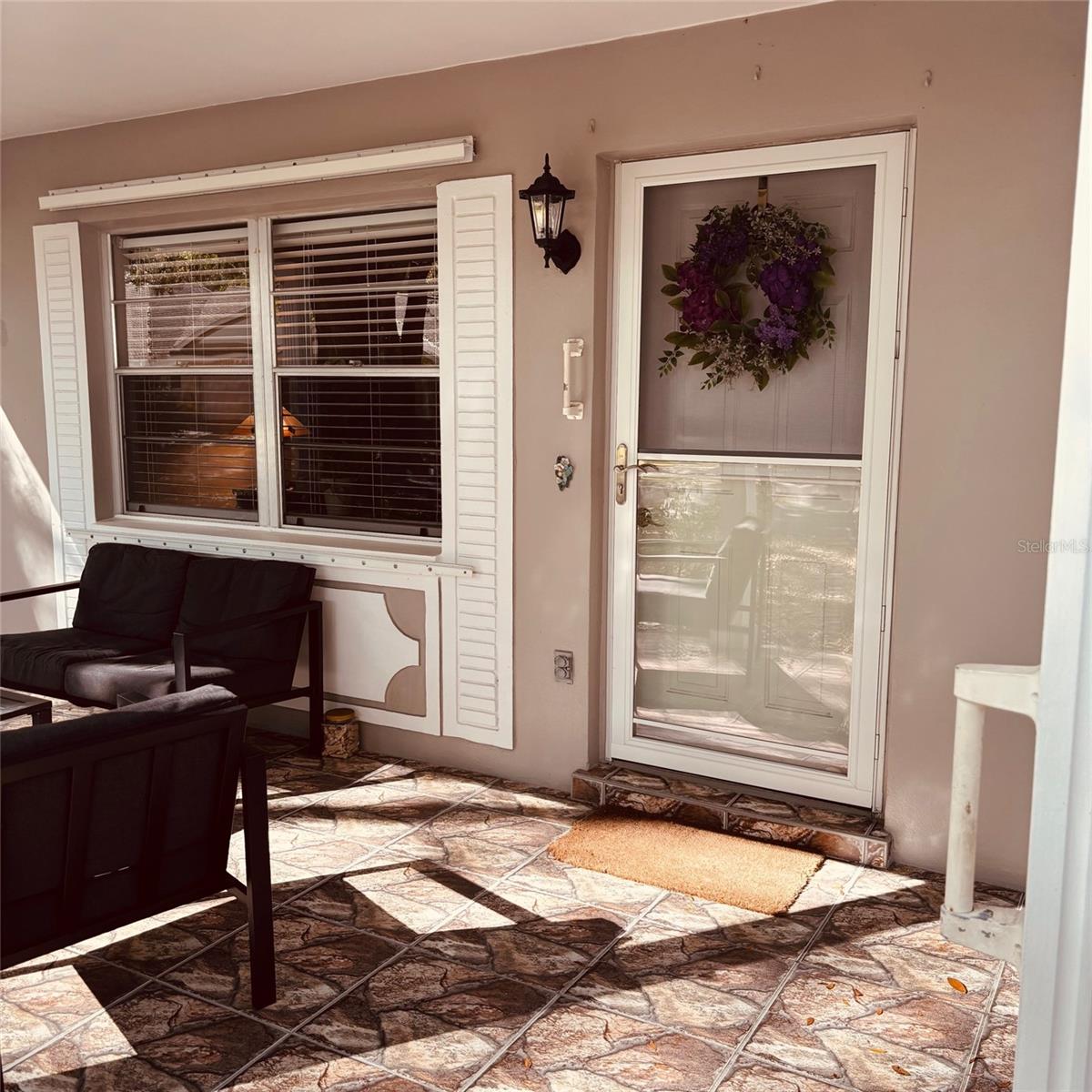 CIRCLE SQUARE WOODS - Residential