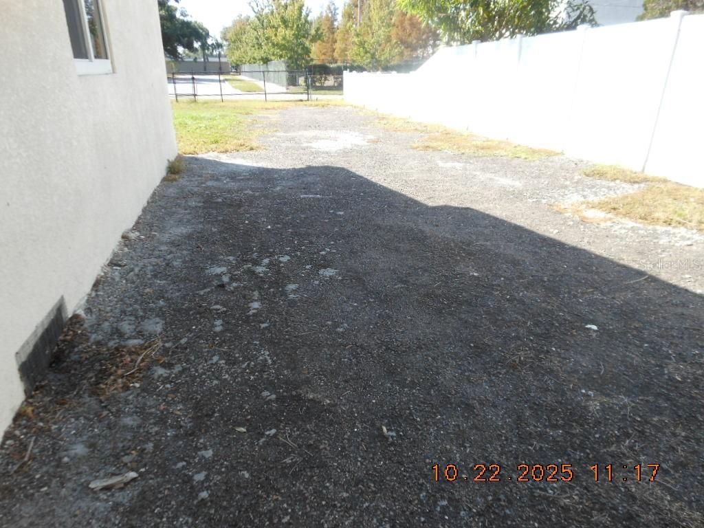 Photo of 2119 W Comanche Avenue, Tampa, FL 33603 (MLS # TB8443054)