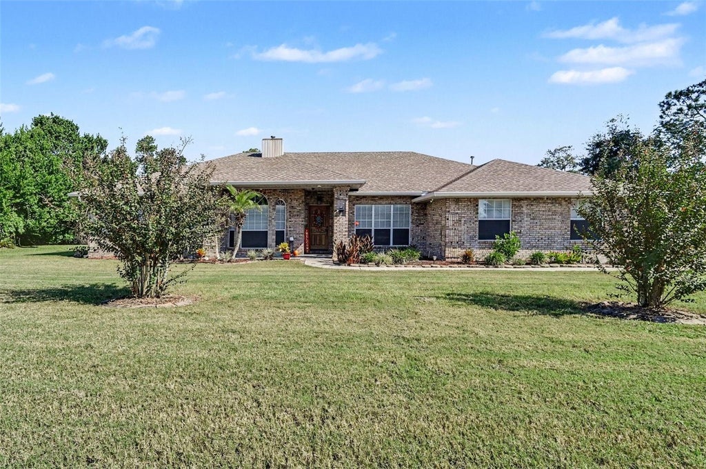 Photo of 2090 Lakebreeze Way, Deltona, FL 32738 (MLS # O6444918)