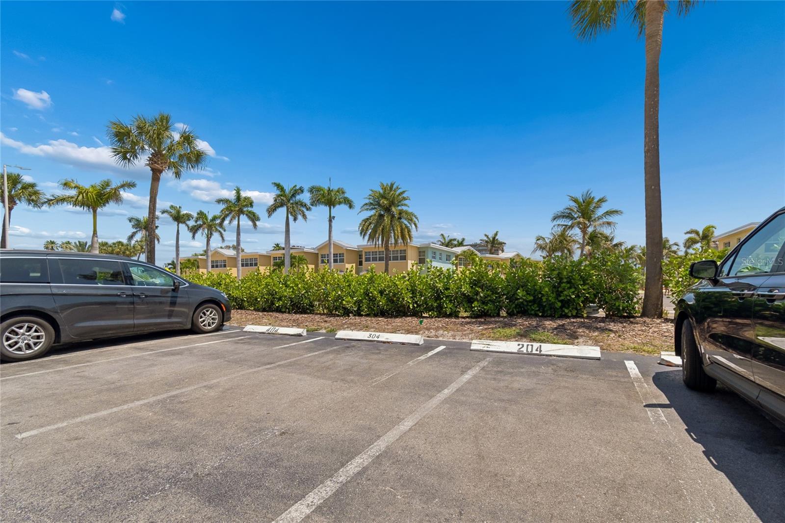 SEAGATE CONDO - Residential