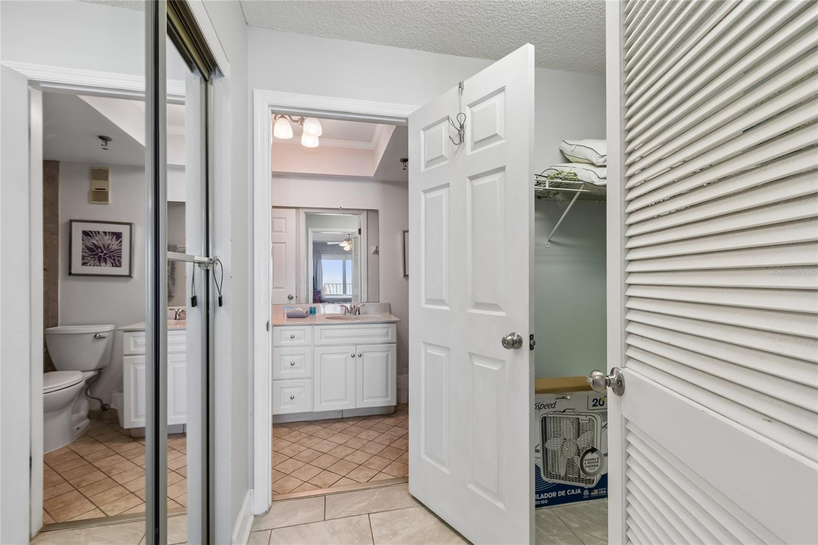 SEAGATE CONDO - Residential