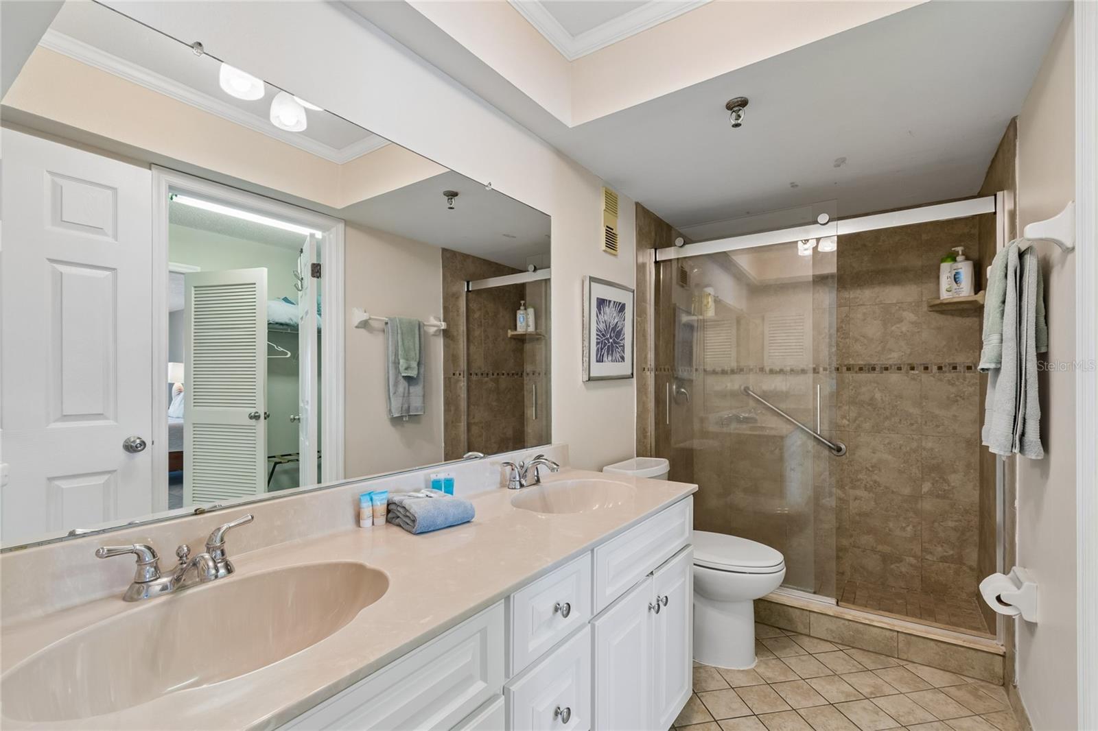 SEAGATE CONDO - Residential