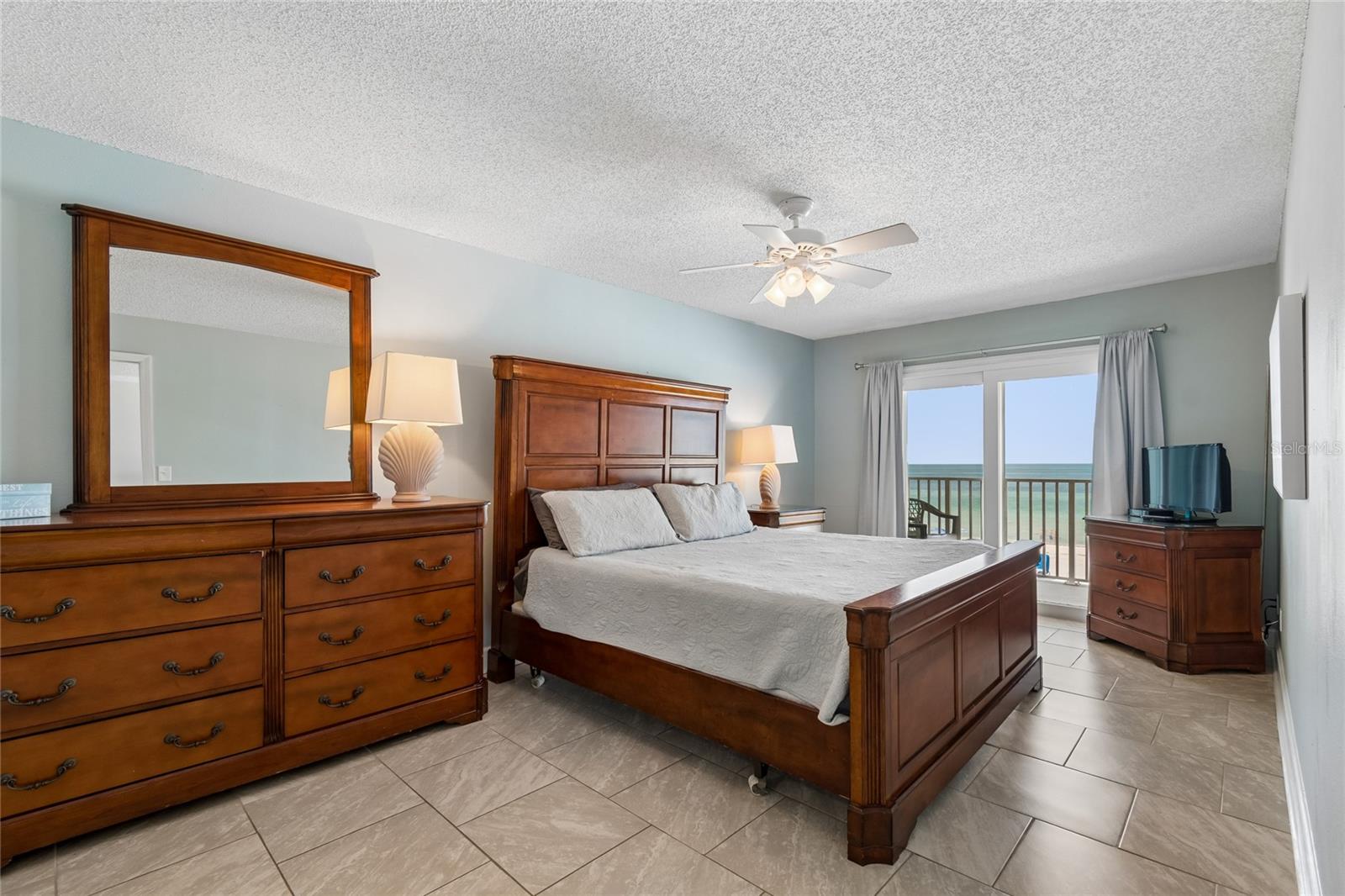 SEAGATE CONDO - Residential