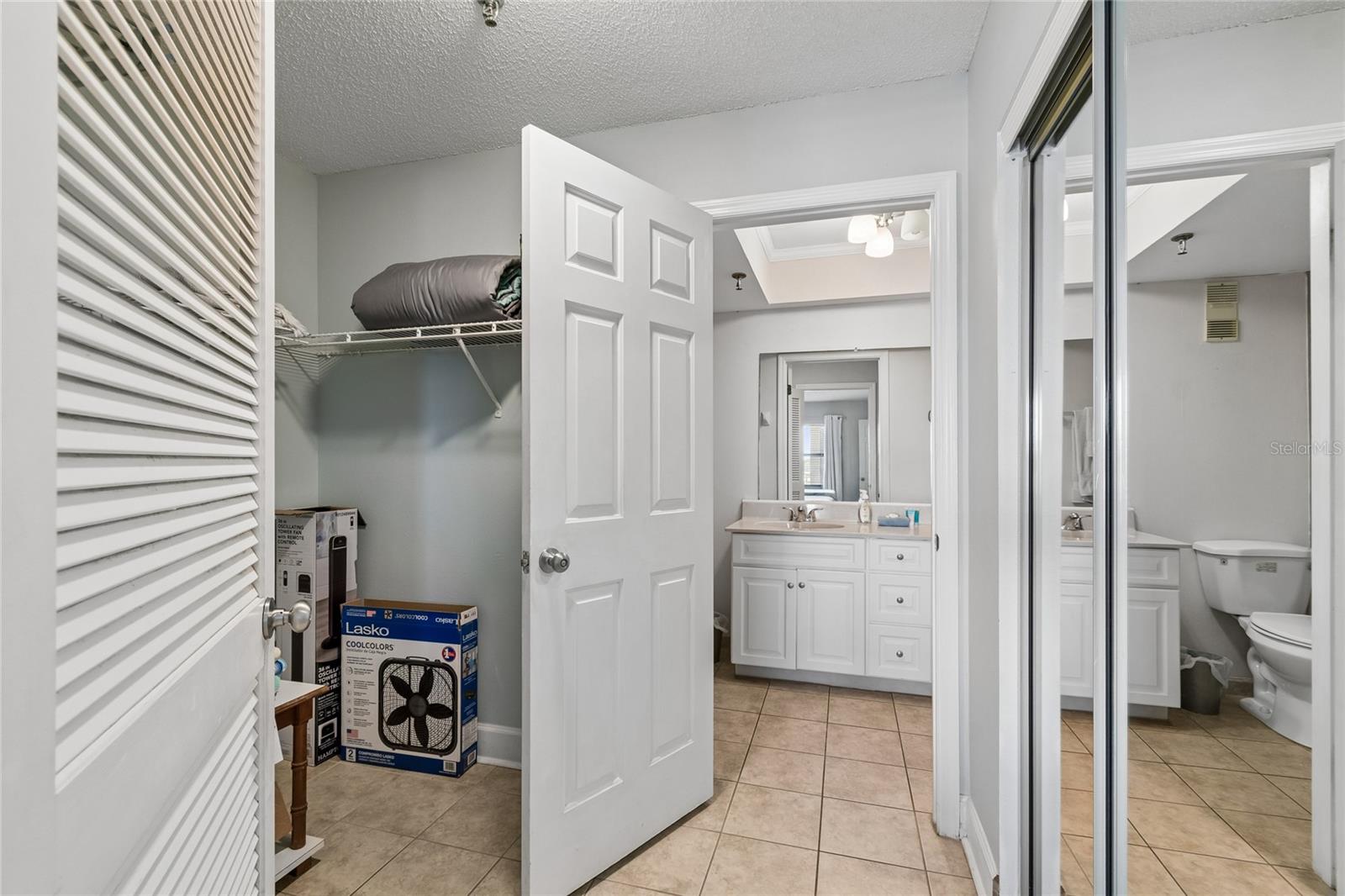 SEAGATE CONDO - Residential