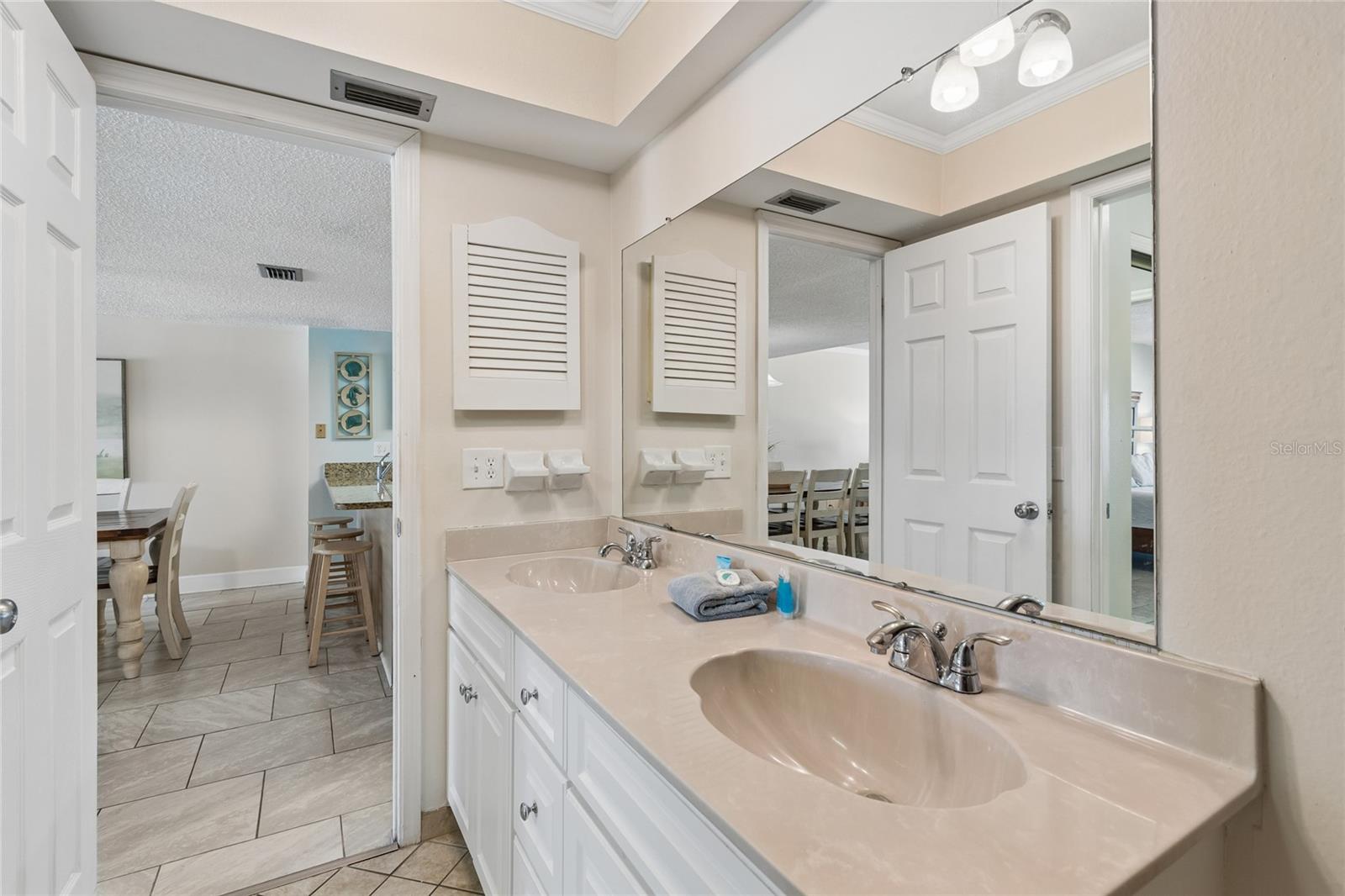 SEAGATE CONDO - Residential
