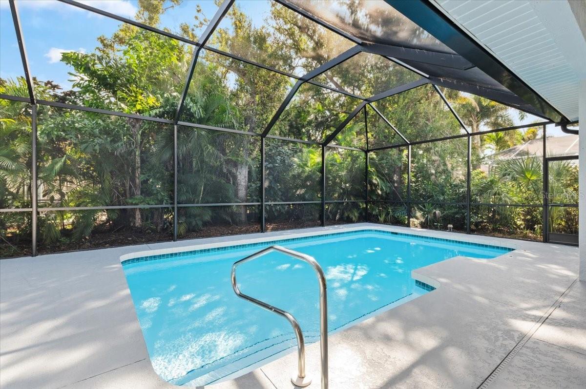 THE LAKES OF JACARANDA - Residential