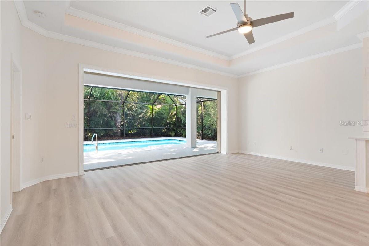 THE LAKES OF JACARANDA - Residential