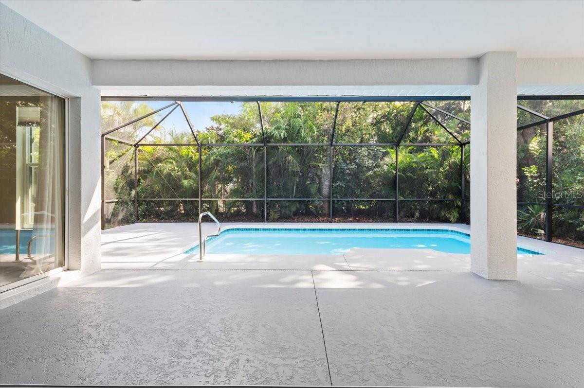 THE LAKES OF JACARANDA - Residential