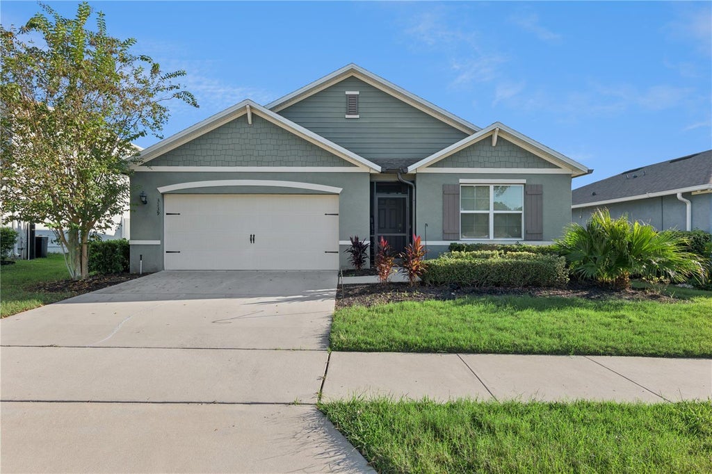 Photo of 3139 Bethpage Loop, Mount Dora, FL 32757 (MLS # G5119088)
