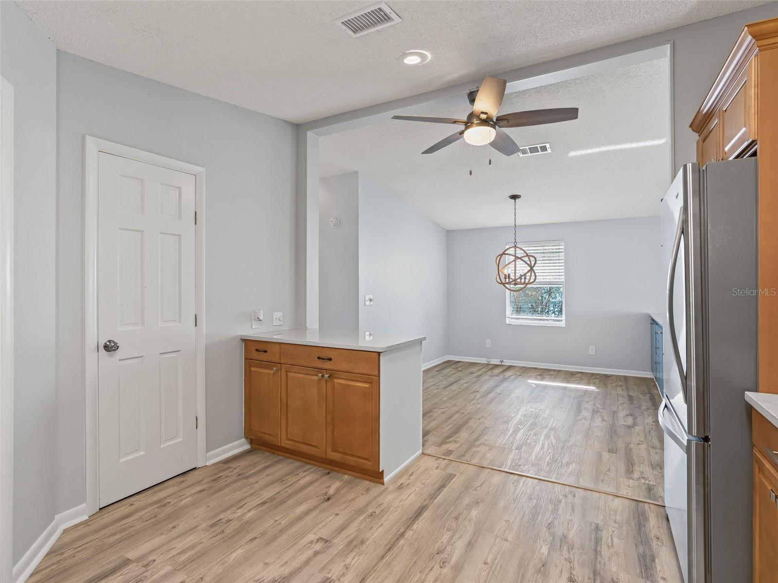 LADY LAKE ORANGE BLOSSOM GARDENS UNIT 10 - Residential