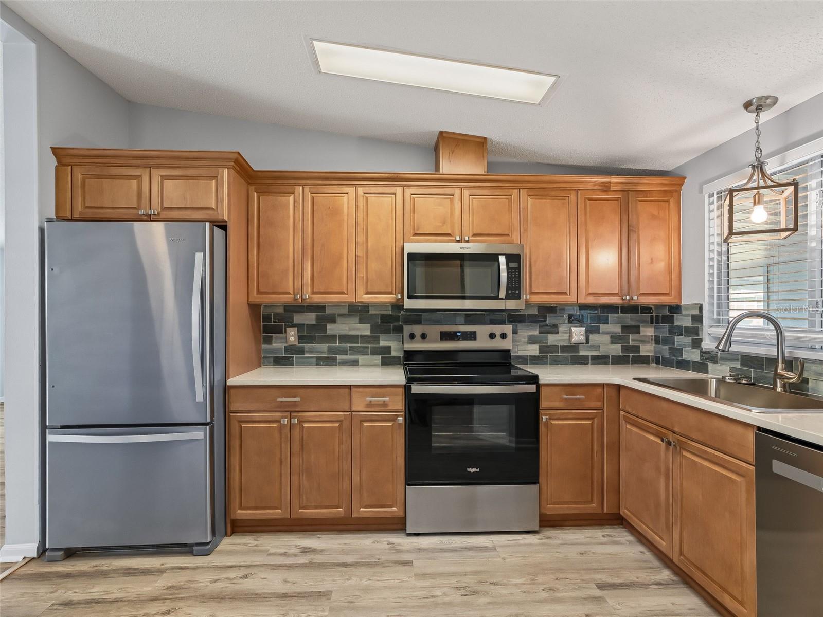 LADY LAKE ORANGE BLOSSOM GARDENS UNIT 10 - Residential