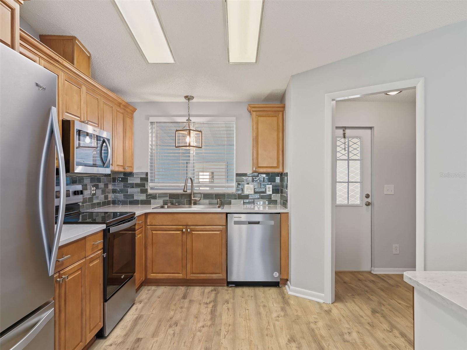 LADY LAKE ORANGE BLOSSOM GARDENS UNIT 10 - Residential