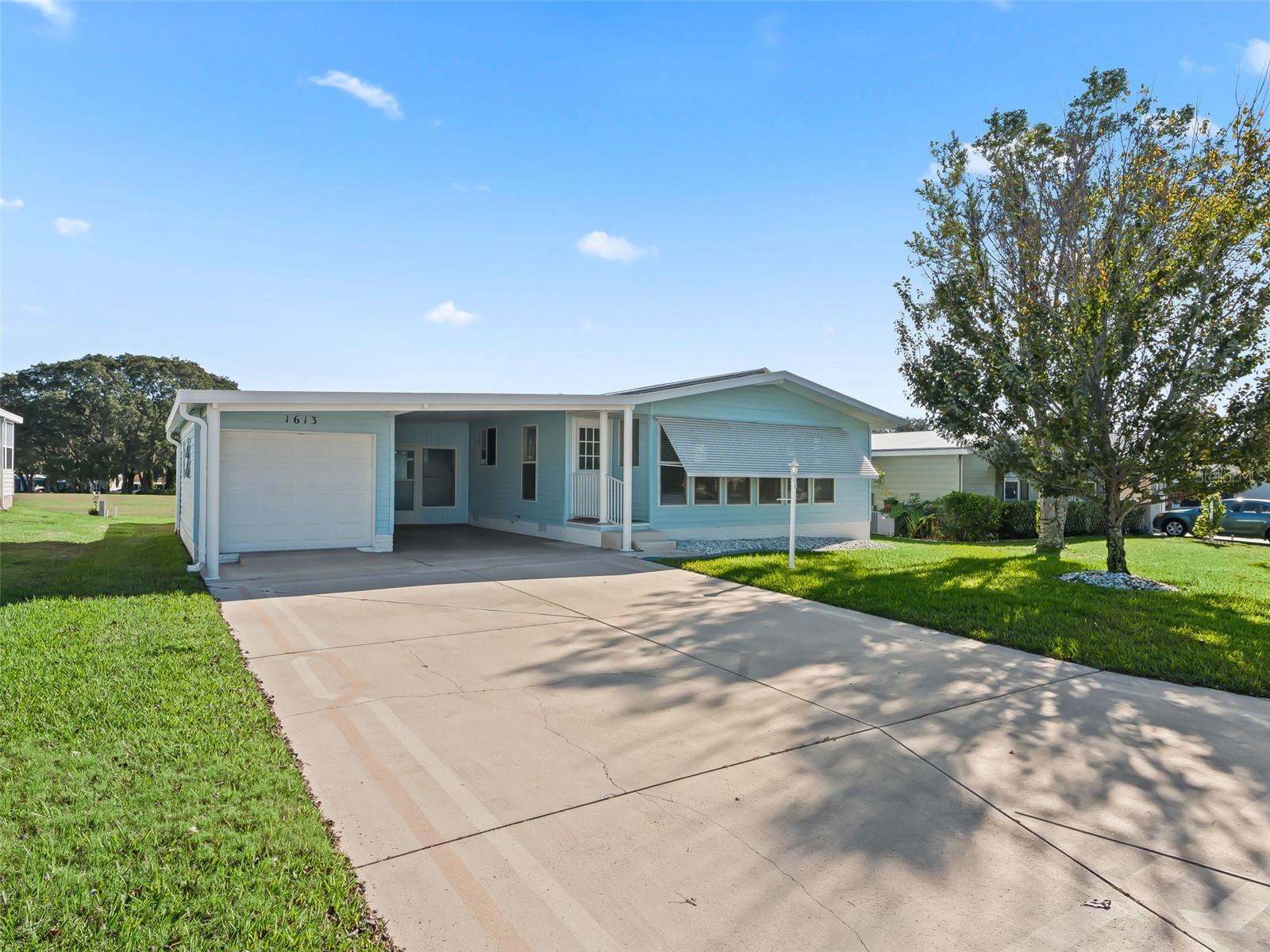 LADY LAKE ORANGE BLOSSOM GARDENS UNIT 10 - Residential