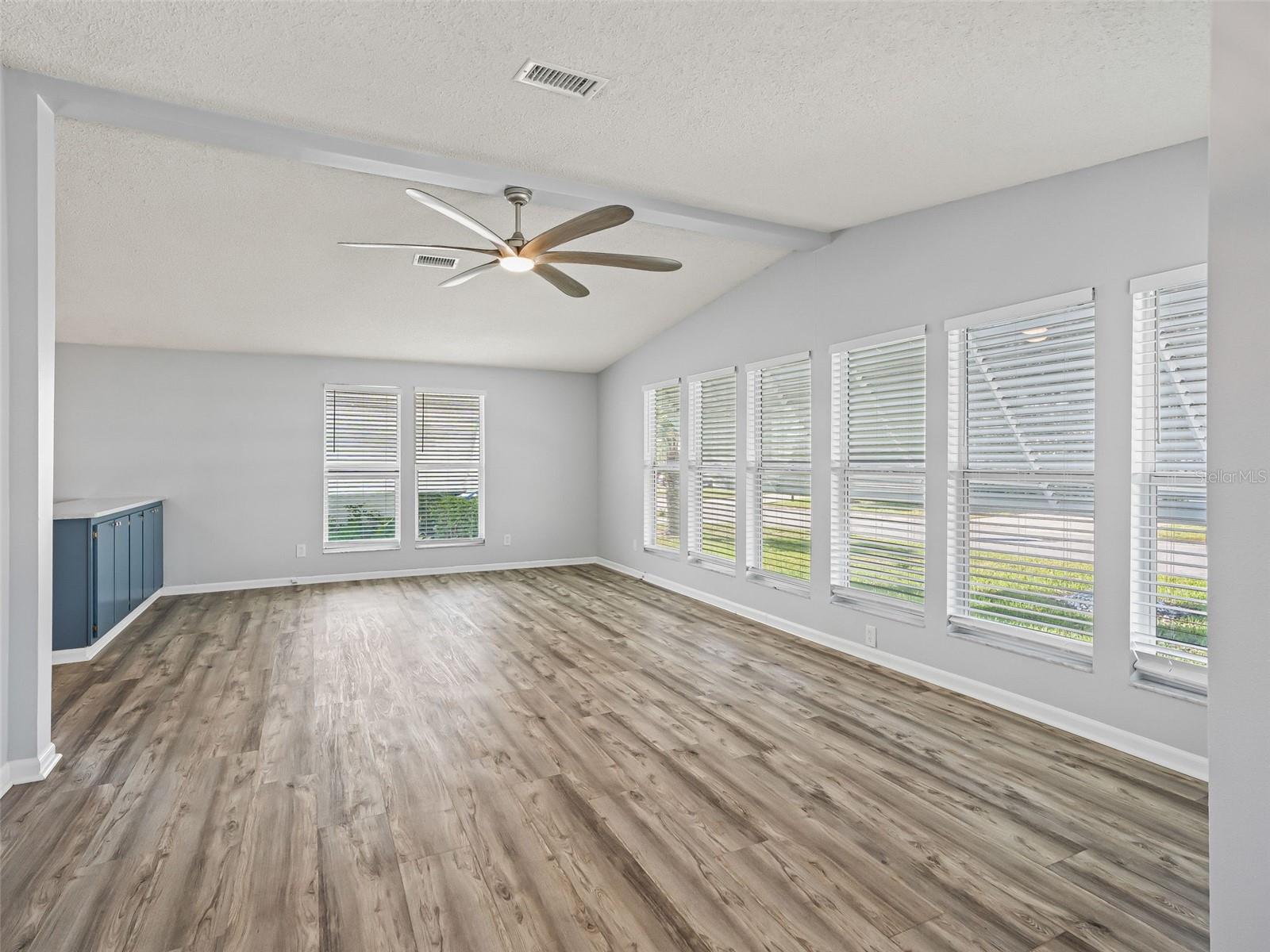 LADY LAKE ORANGE BLOSSOM GARDENS UNIT 10 - Residential