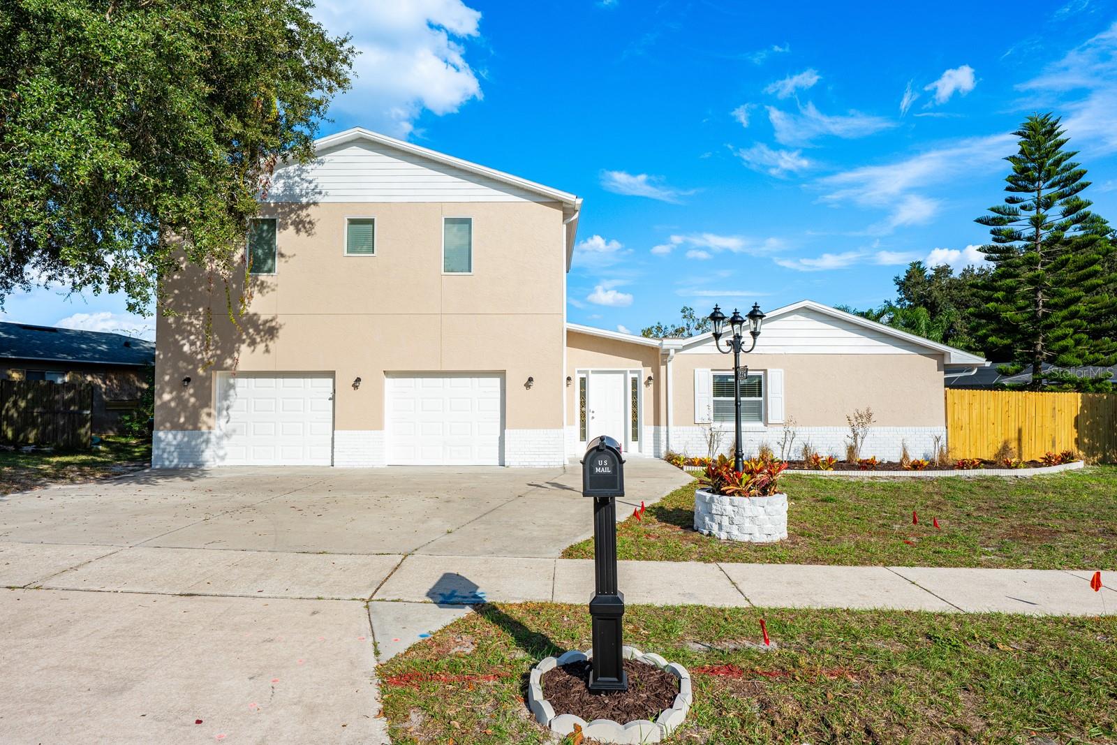 TWIN LAKES MANOR ADD 02 - Residential